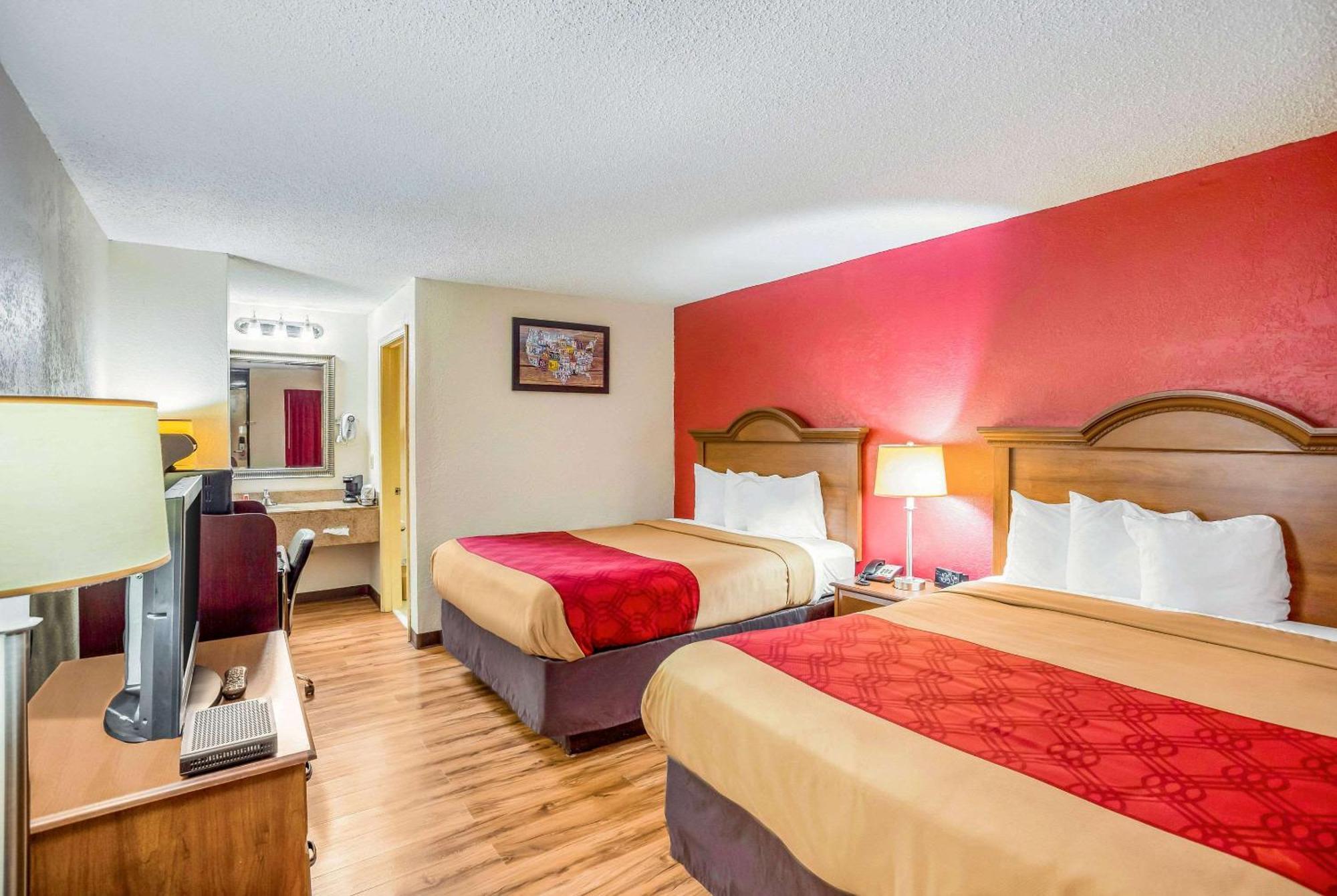 Econo Lodge Huntington - Barboursville University Area Exterior photo