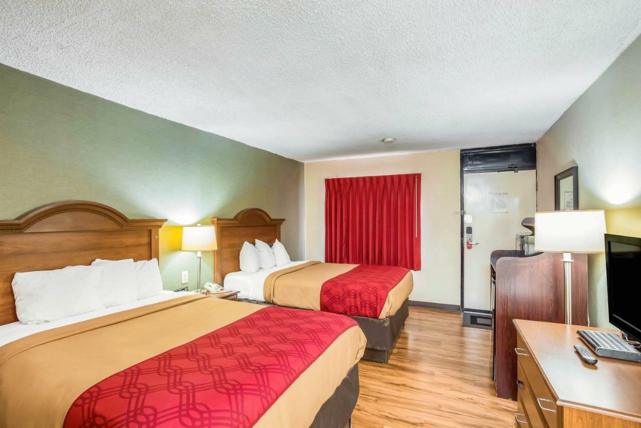 Econo Lodge Huntington - Barboursville University Area Exterior photo